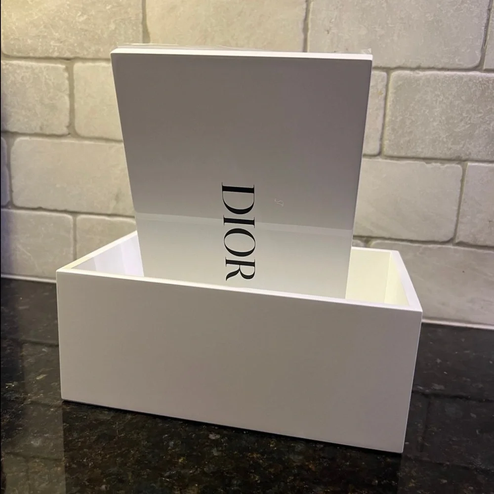 Dior Limited Edition Vanity Mirror Jewelry Box - Picture 8 of 10